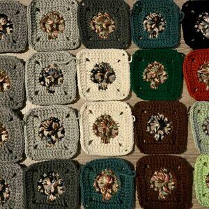 Lot of 20 4.5” MIXED CAMMO Crochet SKULlS GRANNY SQUARES DIY Blanket Throw